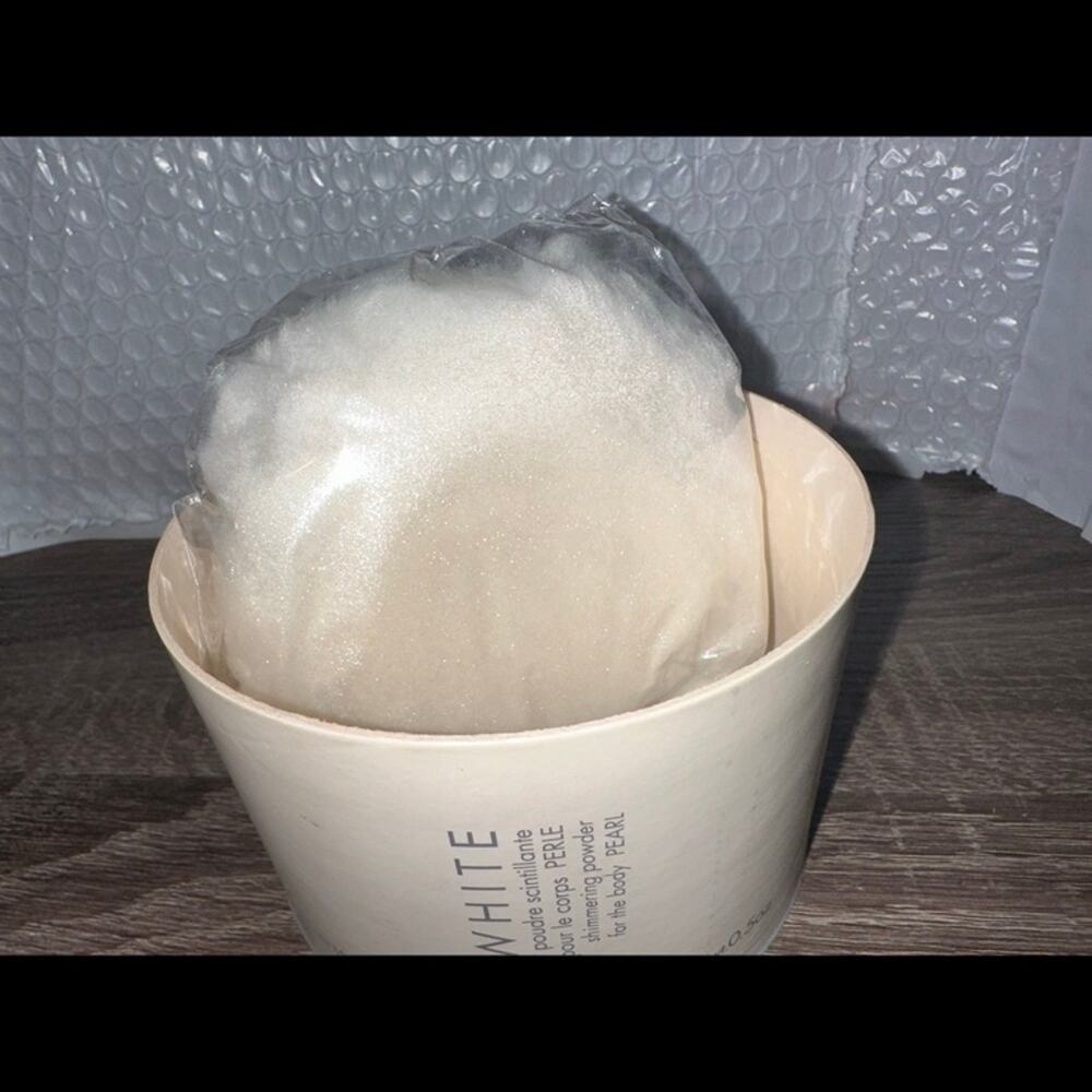 Sephora White Shimmering Powder for the Body Pearl 15g 0.5oz‎ With Sealed Puff